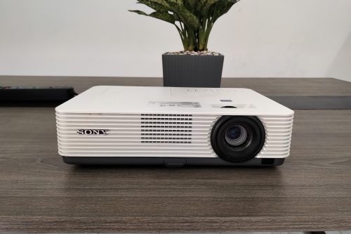 Máy chiếu cũ Sony VPL-DX240
